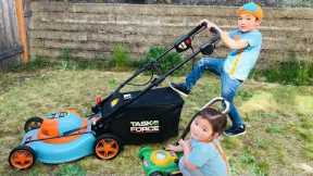 Blippi Dressed Kids | Custom Design Blippi Lawn Mower in Action